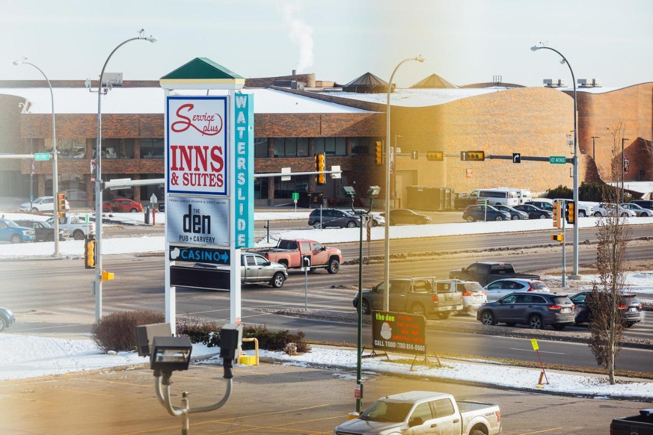 Service Plus Inns And Suites Grande Prairie Bagian luar foto